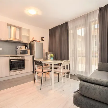 Vera By Rv Apartament Warna