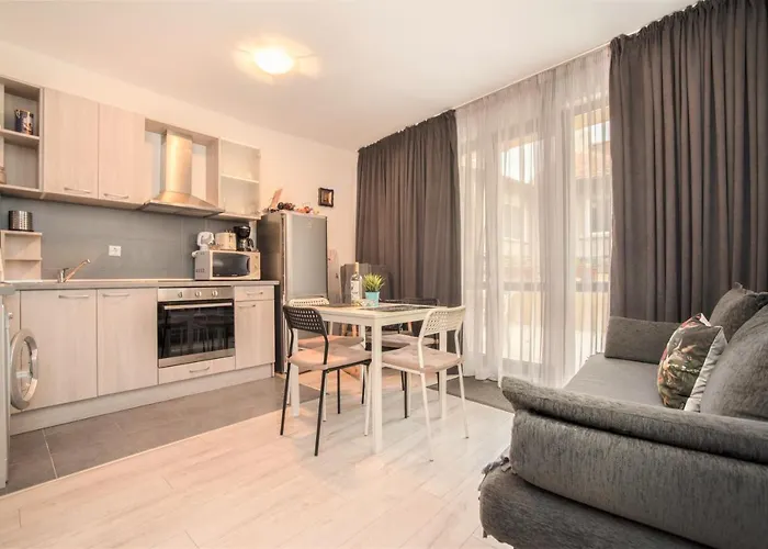 Vera By Rv Apartment Varna